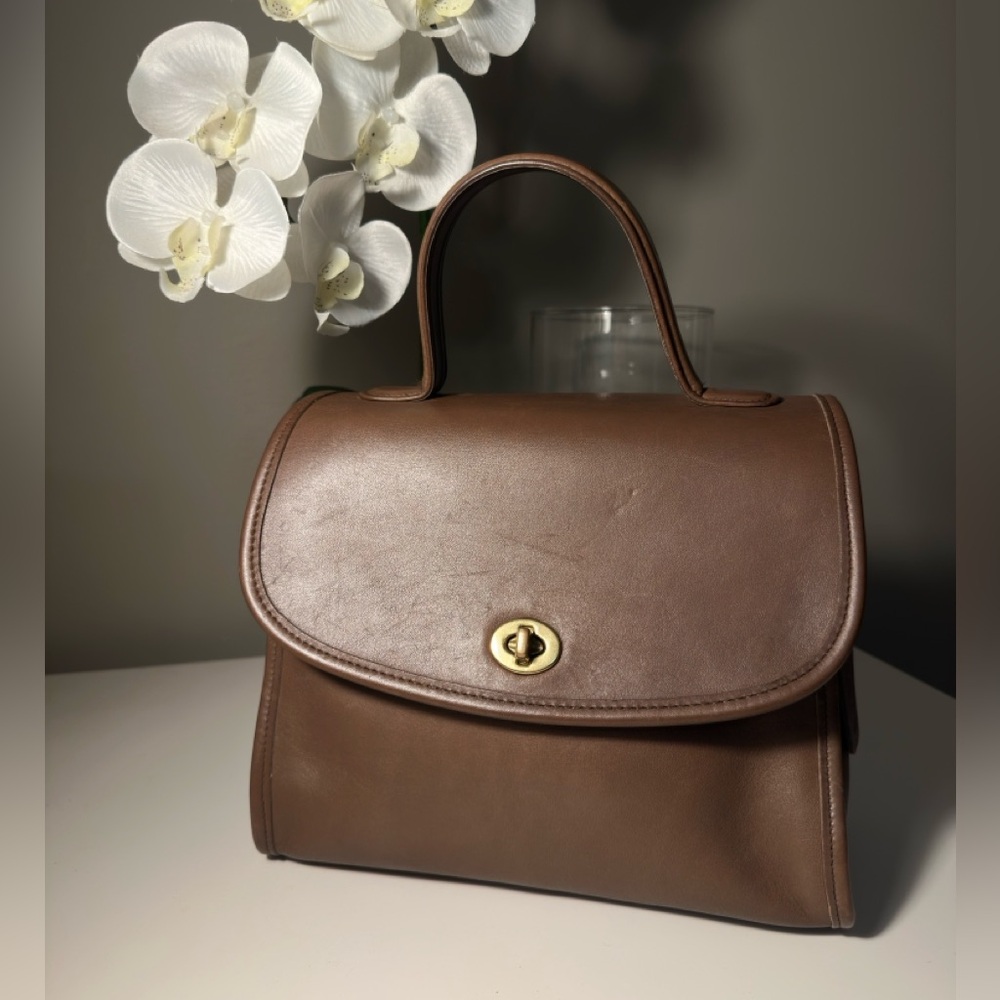 Vintage Coach Manor Bag - 9977 - USA - Taupe
